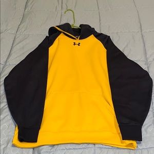 Under Armour sweatshirt